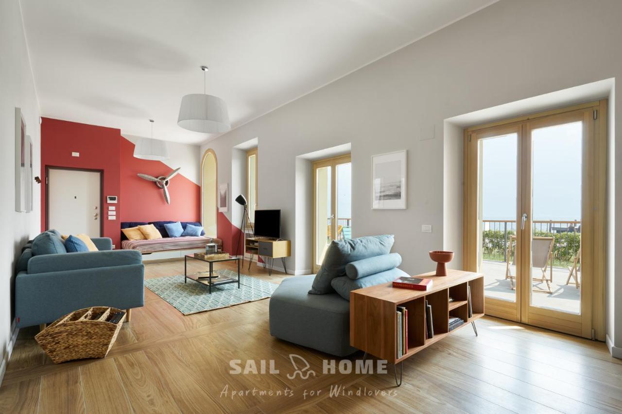Sail Home - Apartments For Wind Lovers Campione del Garda Exterior photo